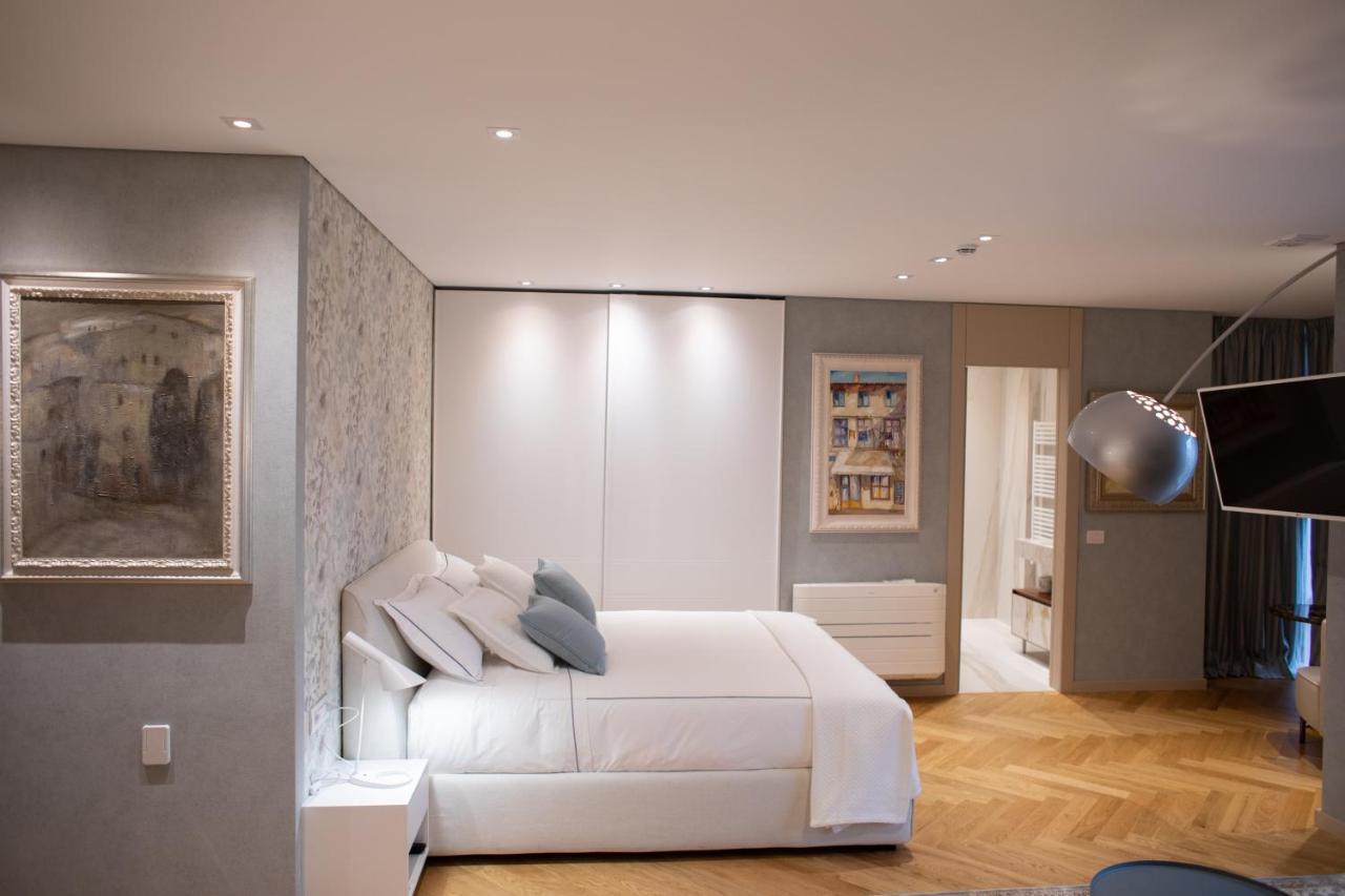 Seven Luxury Suites Tirana Exterior photo
