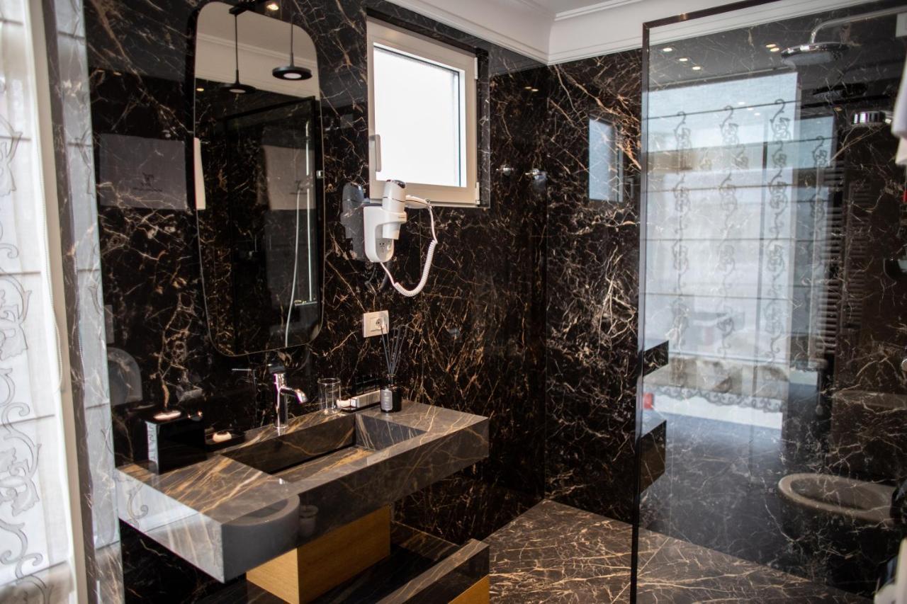 Seven Luxury Suites Tirana Exterior photo